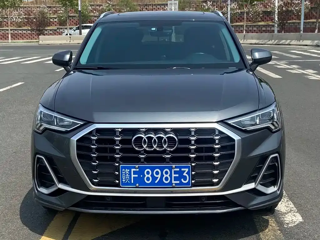 Audi Q3 — фото 3