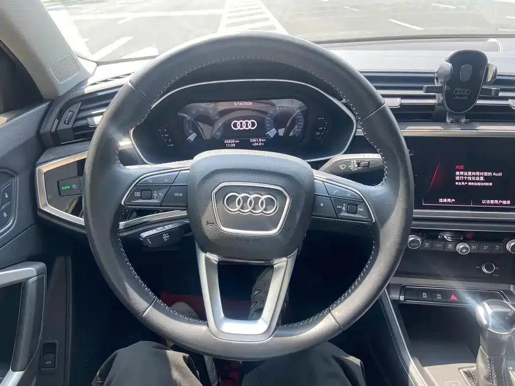 Audi Q3 — фото 6