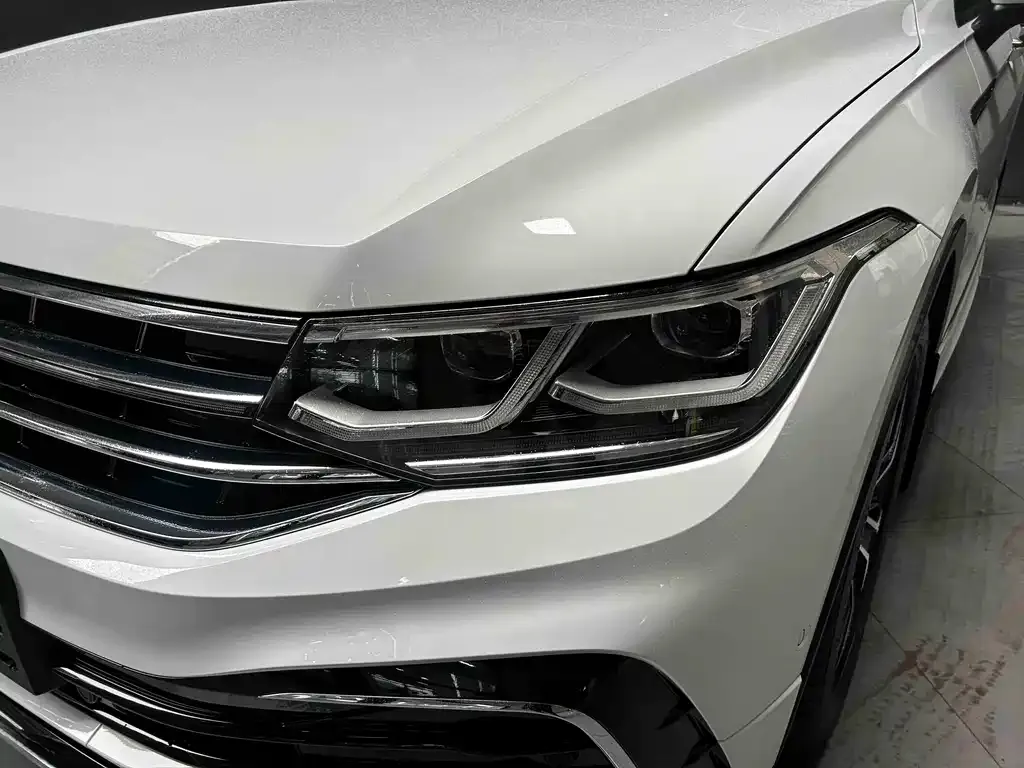 Volkswagen Tiguan L 2023 из CN, фото 9