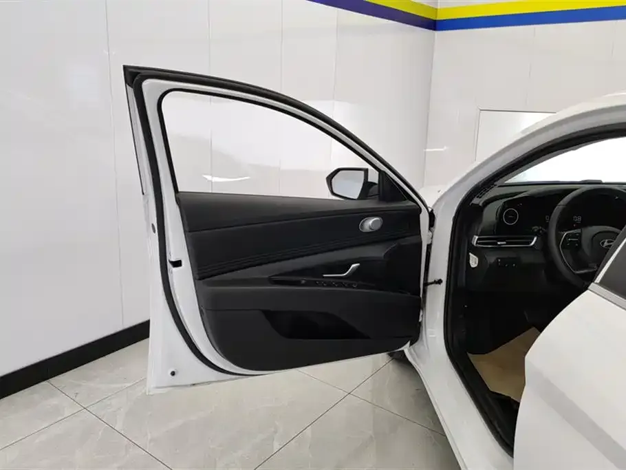 Hyundai Elantra 2024 из CN, фото 9