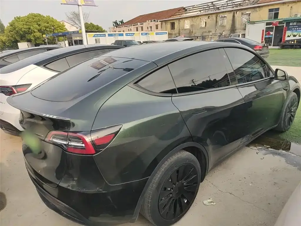 Tesla Model Y — фото 6