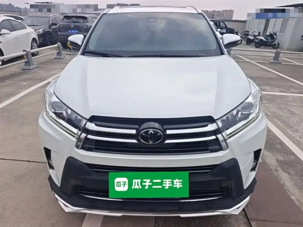 Toyota Highlander — фото 4