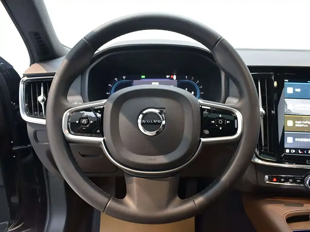 Volvo S90 — фото 2