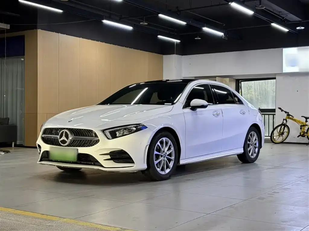 Mercedes-Benz A-Class — фото 1