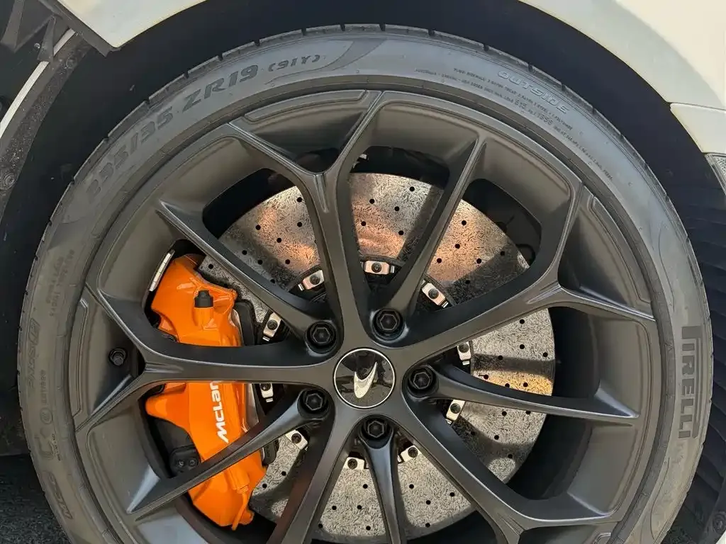 McLaren Artura 2024 из CN, фото 8