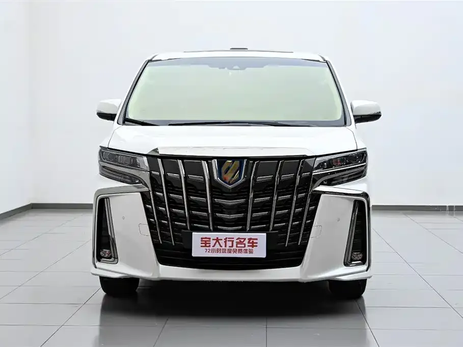 Toyota Alphard — фото 6