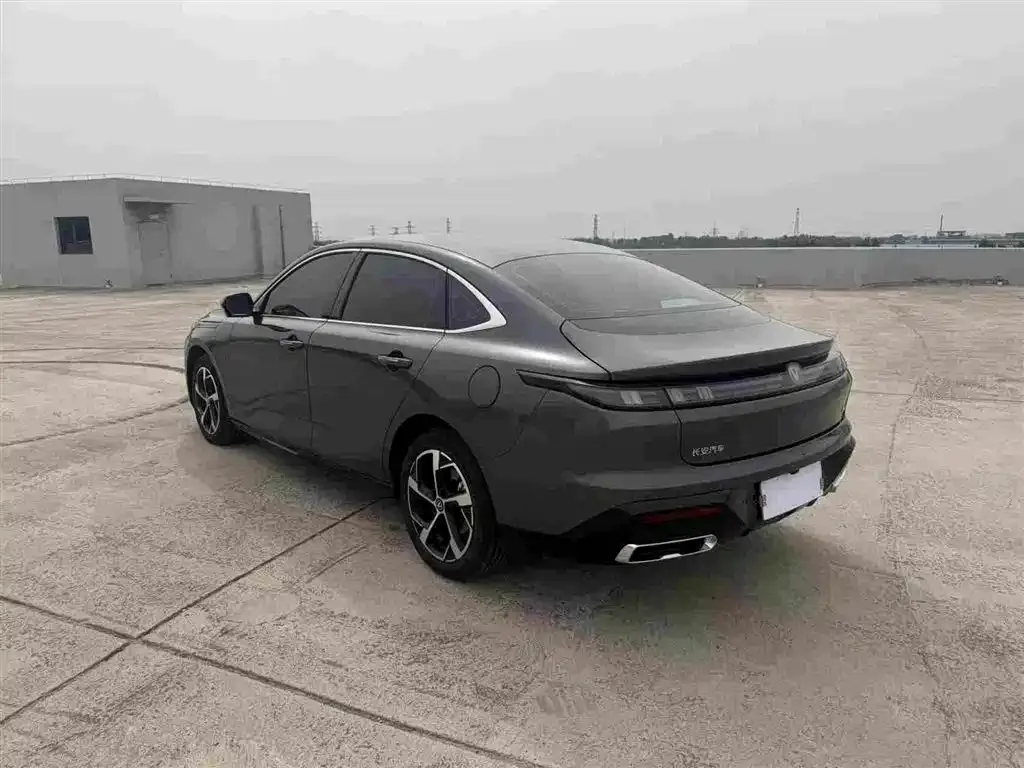 Changan Eado — фото 2
