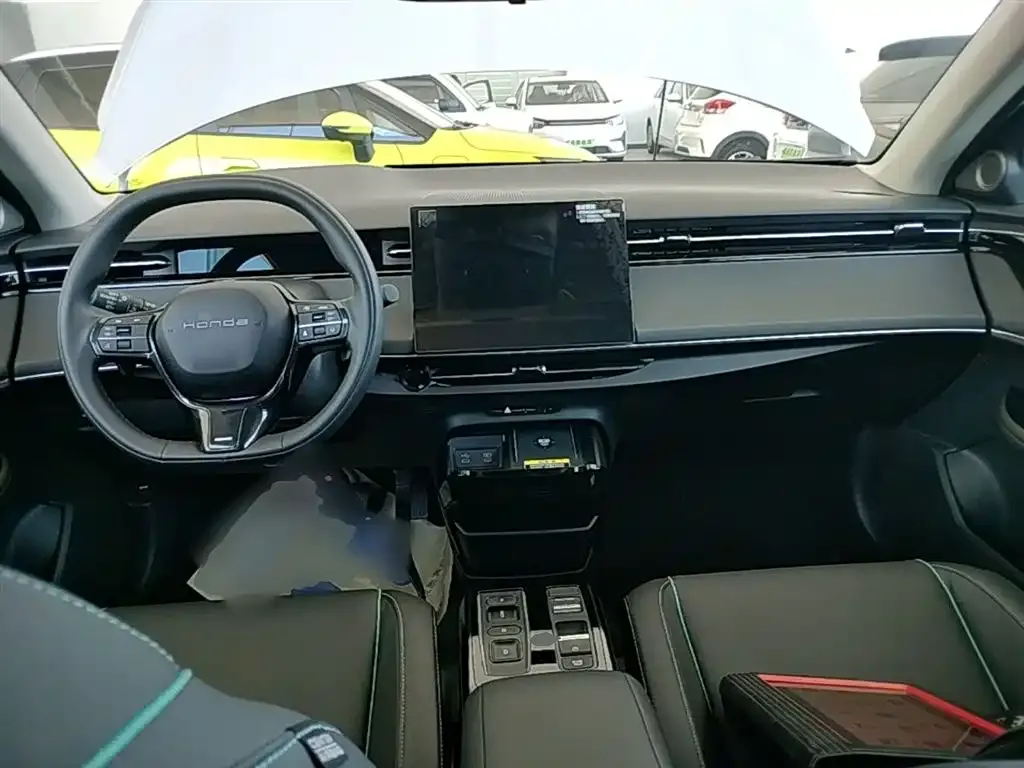 Honda e:NP2 2024 из CN, фото 4