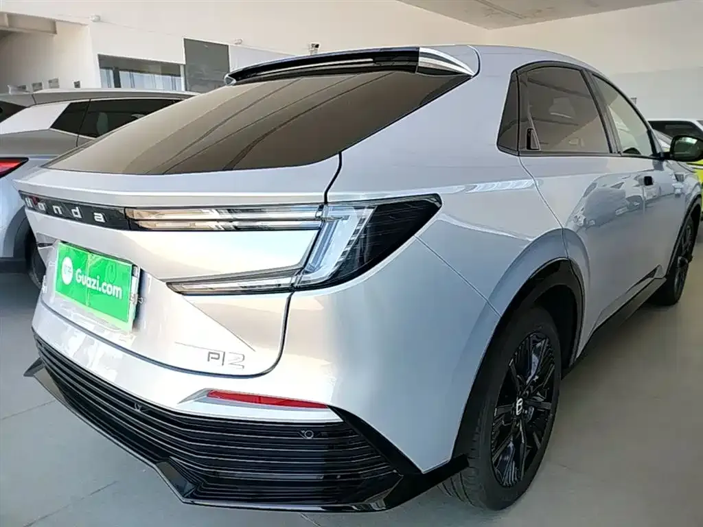Honda e:NP2 2024 из CN, фото 6