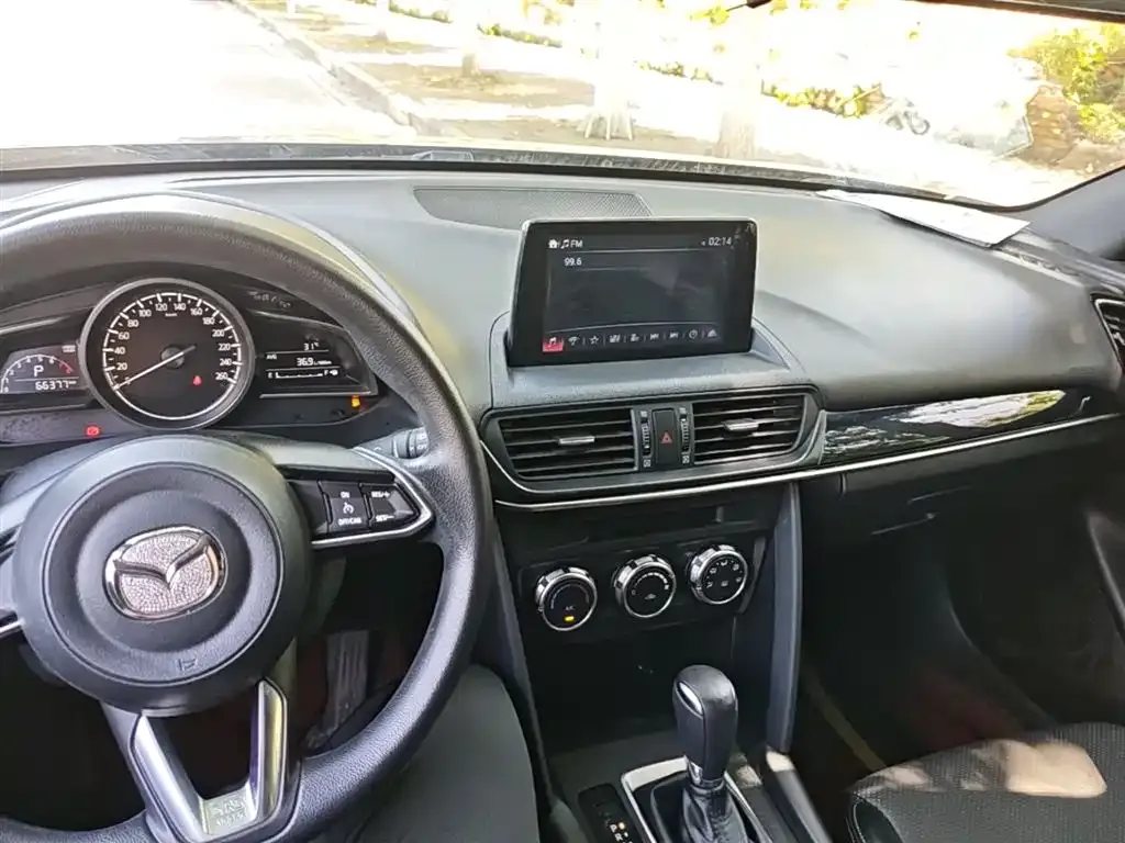 Mazda CX-4 2022 из CN, фото 4