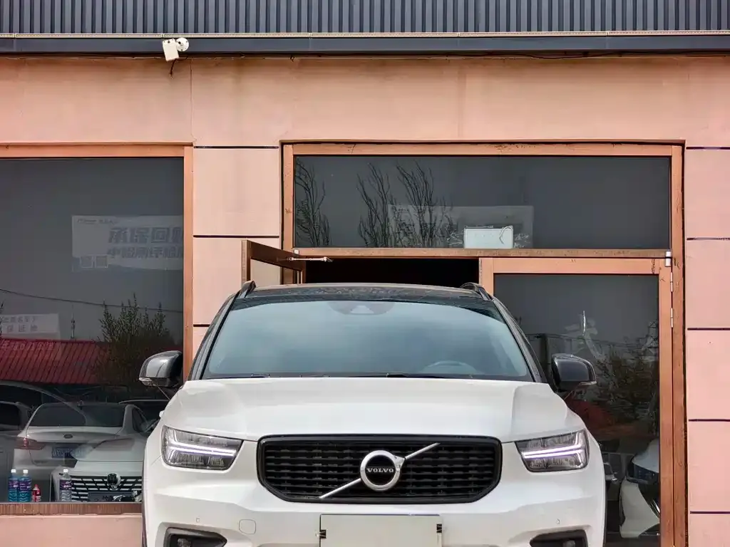 Volvo XC40 2021 из CN, фото 5