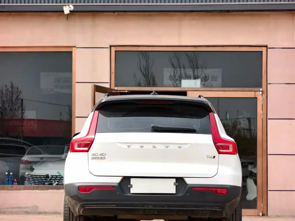 Volvo XC40 2021 из CN, фото 9