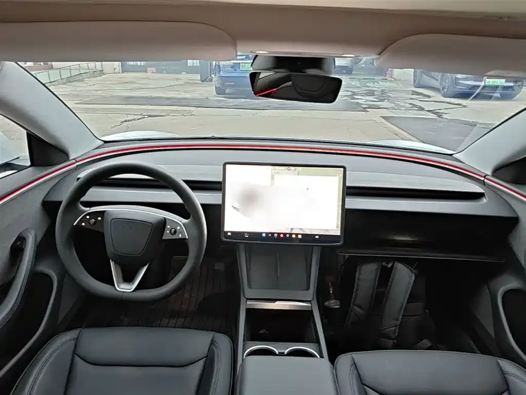 Tesla Model 3 — фото 10