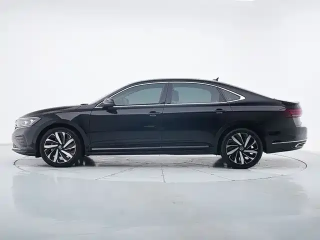 Volkswagen Passat — фото 4