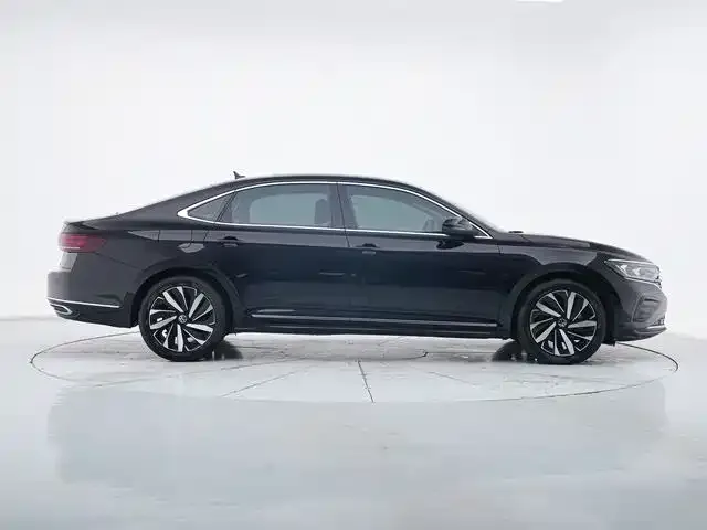 Volkswagen Passat — фото 9