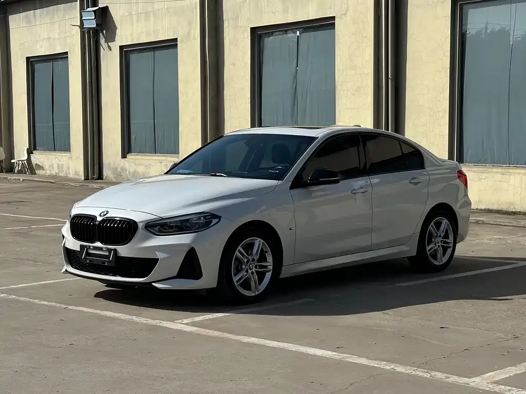 BMW 1 Series — фото 1