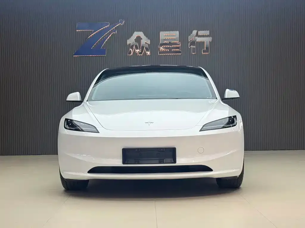 Tesla Model 3 — фото 6