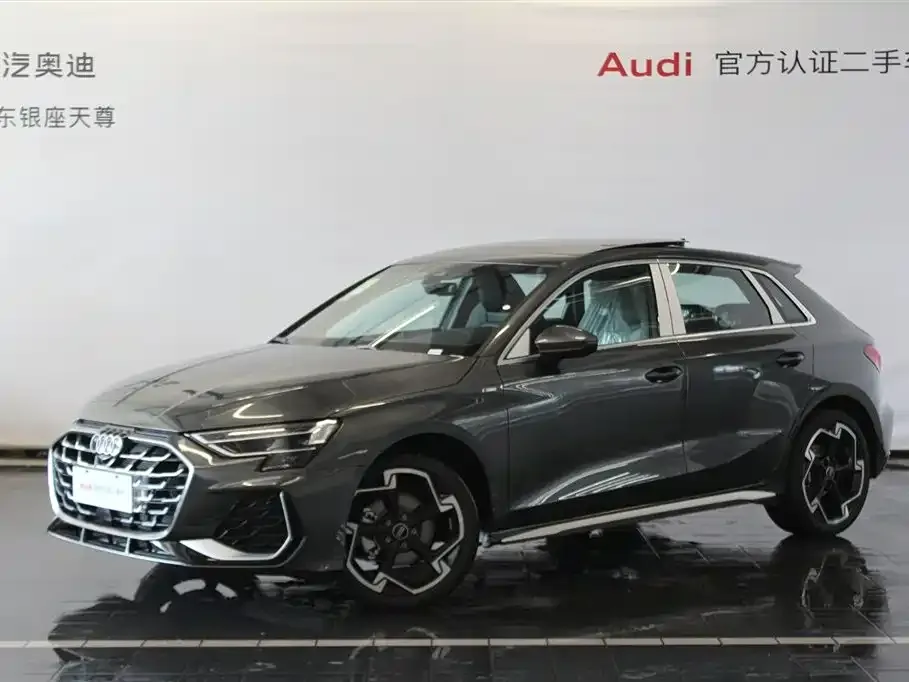 Audi A3 — фото 1