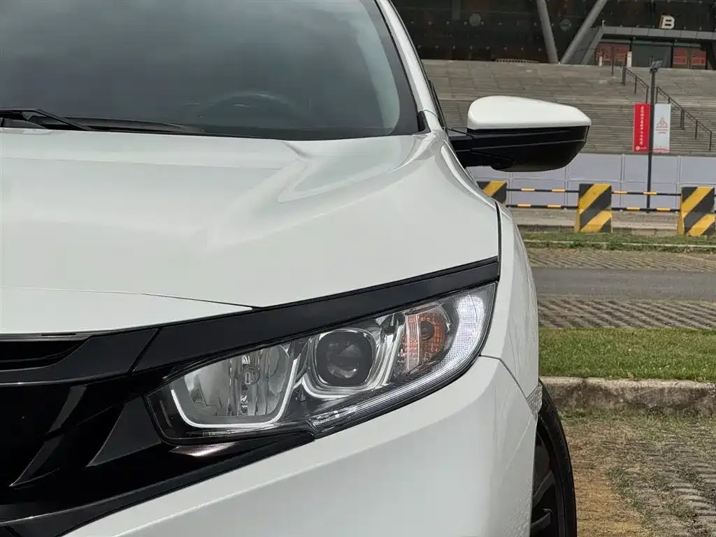 Honda Civic — фото 5
