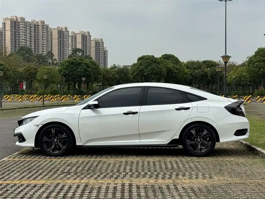 Honda Civic — фото 6