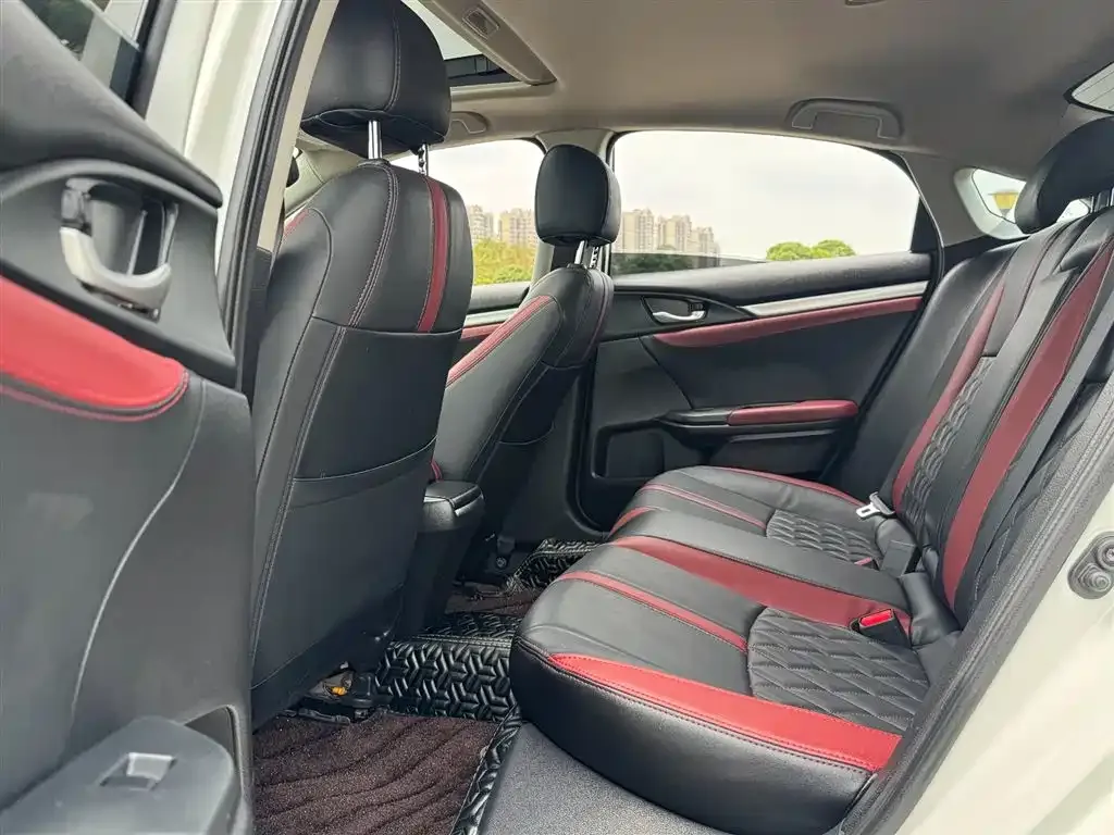 Honda Civic — фото 4