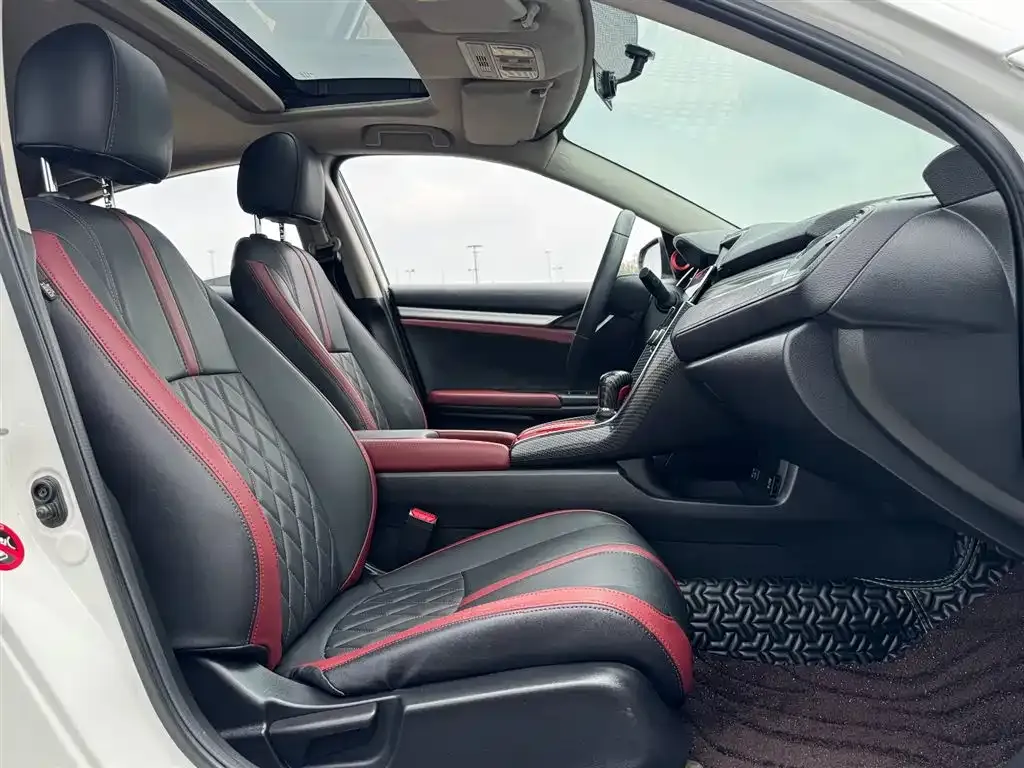 Honda Civic — фото 10