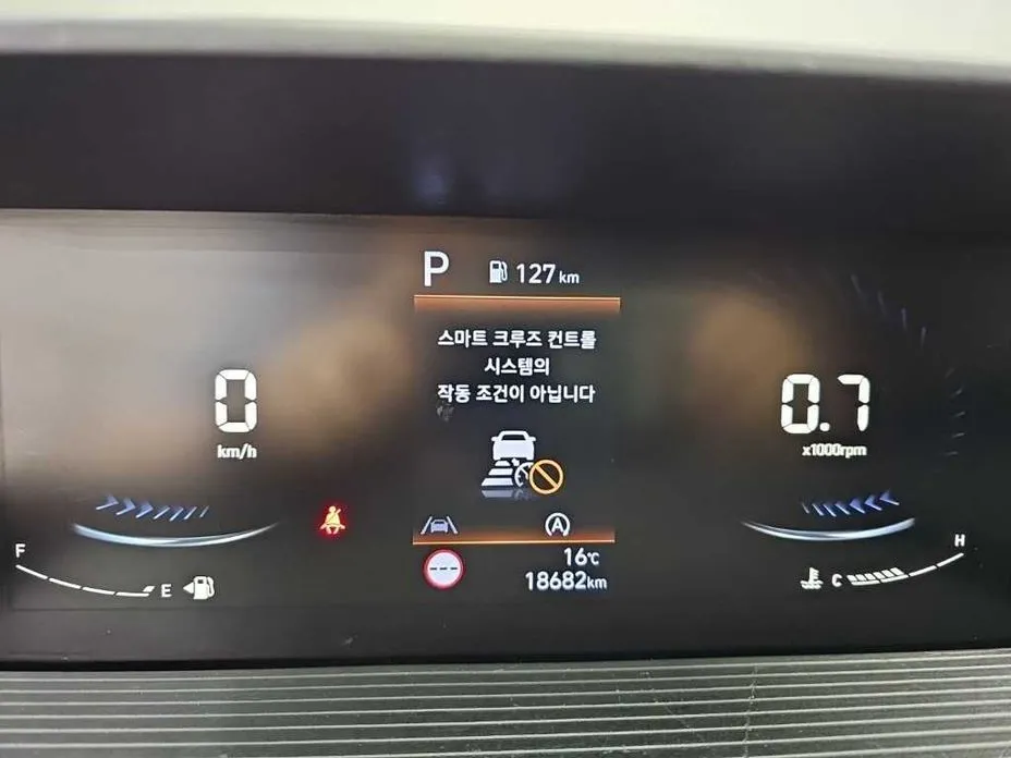 Hyundai Staria — фото 2