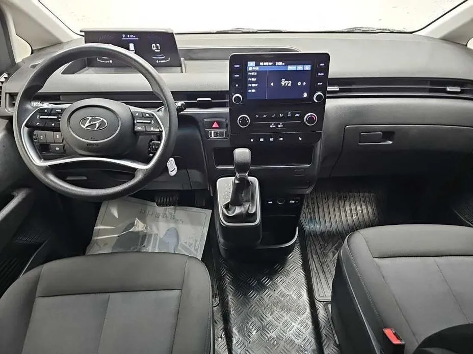 Hyundai Staria — фото 3