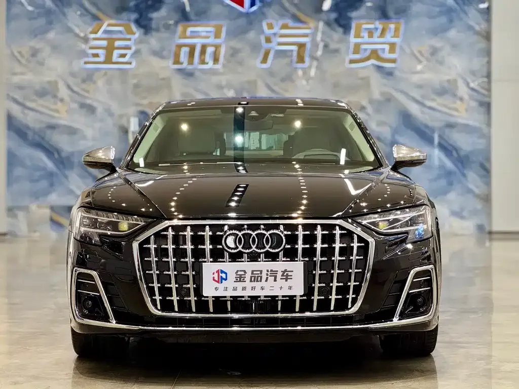 Audi A8 — фото 9