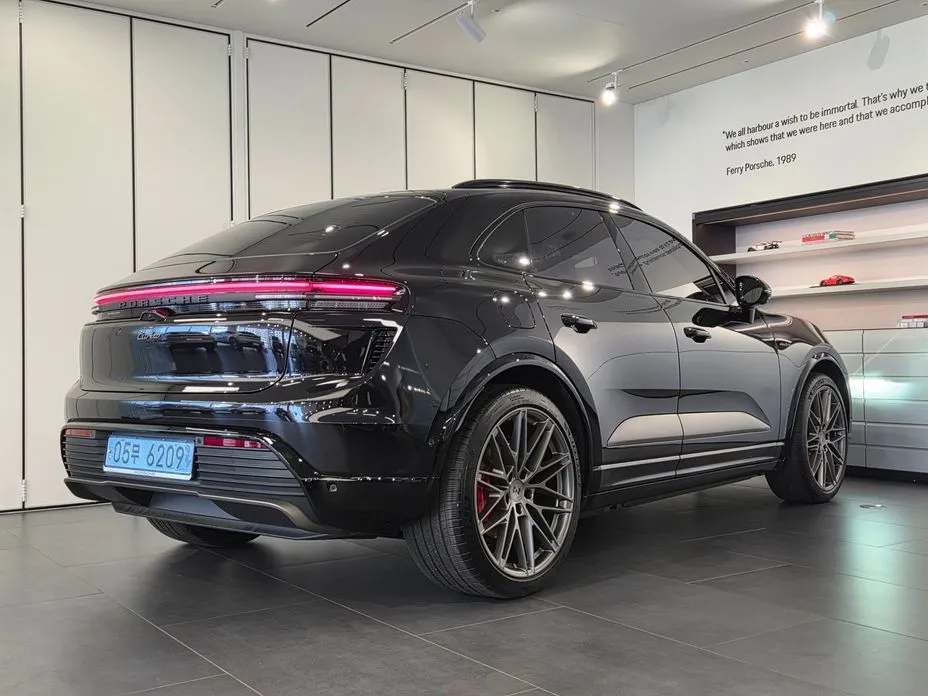 Porsche Macan 2025 из KR, фото 4