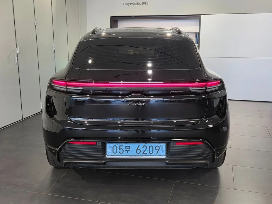 Porsche Macan 2025 из KR, фото 5