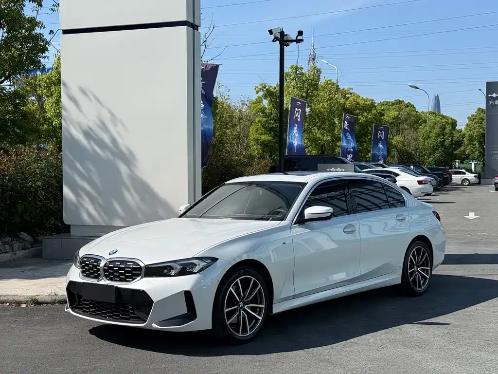 BMW 3 Series — фото 1