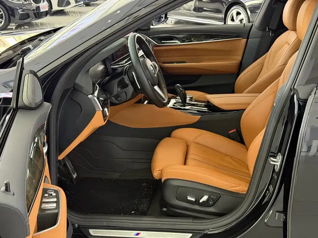 BMW 6 Series GT 2021 из CN, фото 4