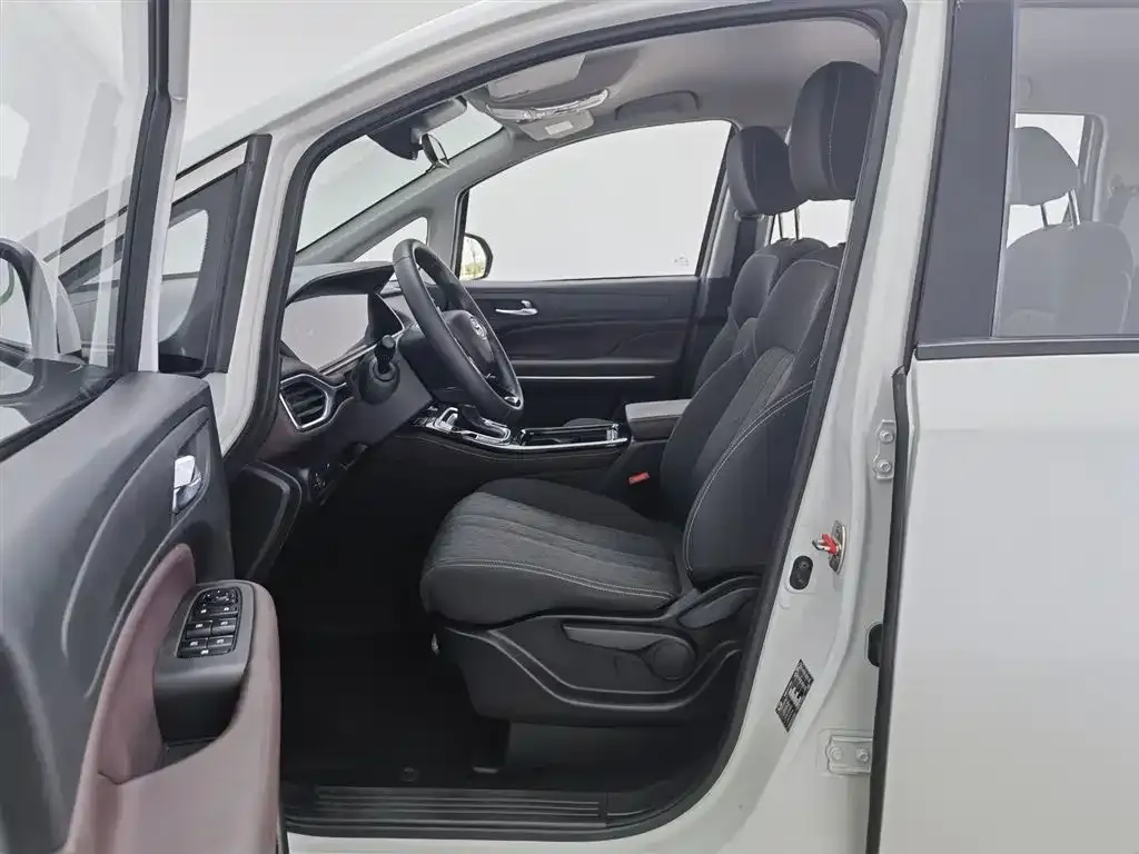 GAC Motor Trumpchi M6 2024 из CN, фото 6