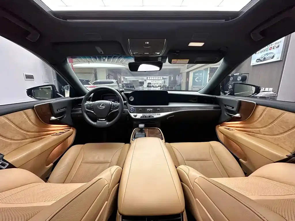 Lexus LS 2022 из CN, фото 7