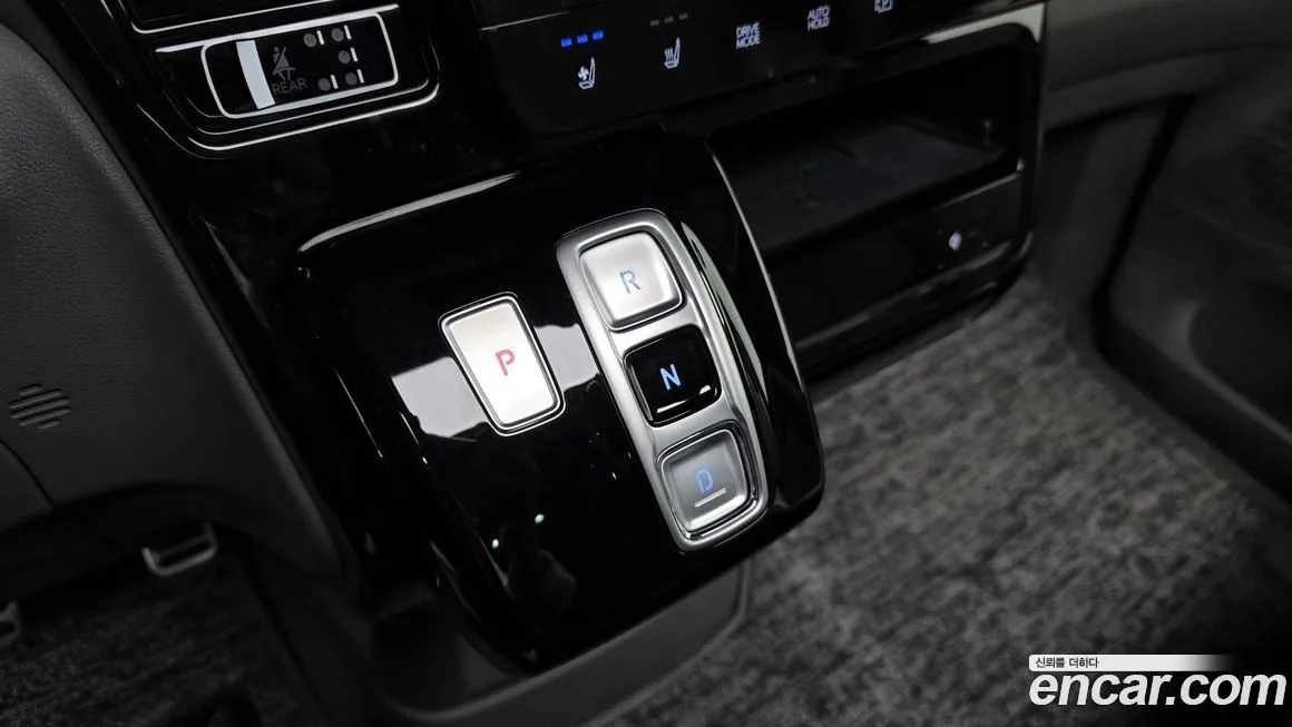 Hyundai Staria — фото 3
