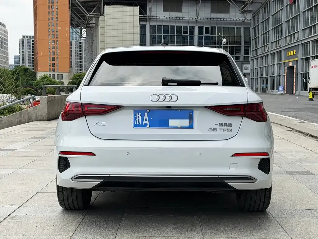 Audi A3 — фото 2