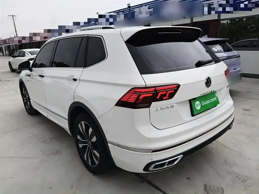 Volkswagen Tiguan L — фото 2