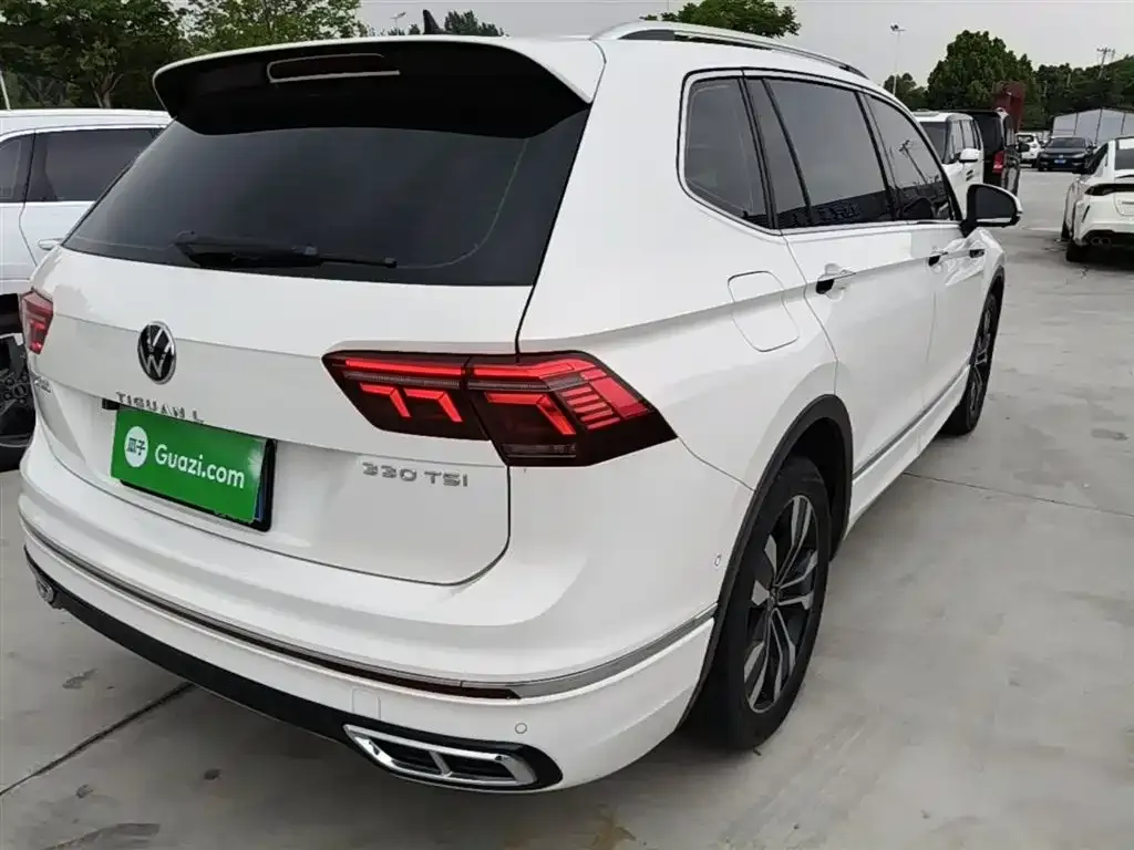 Volkswagen Tiguan L — фото 7