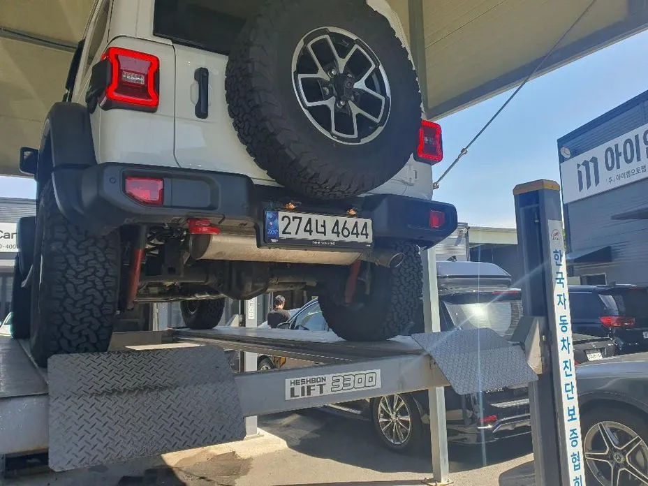 Jeep Wrangler — фото 3