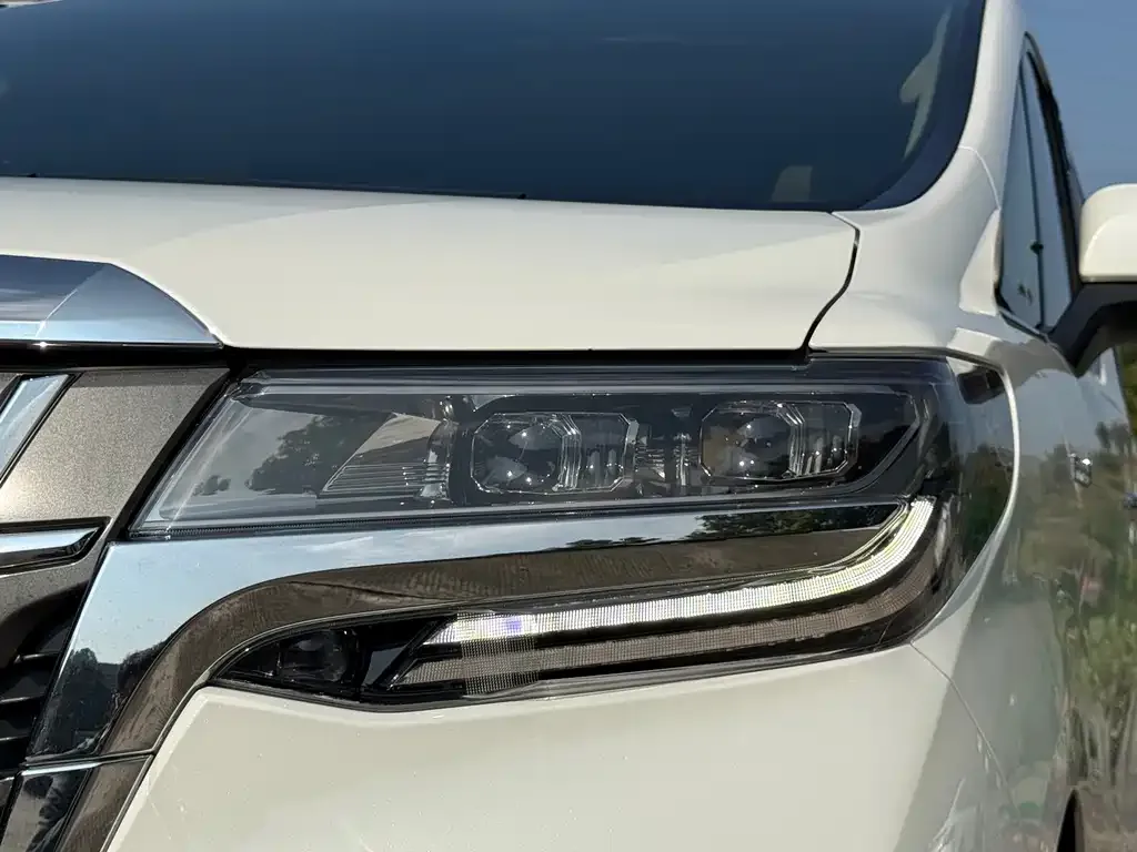 Toyota Alphard 2021 из CN, фото 2