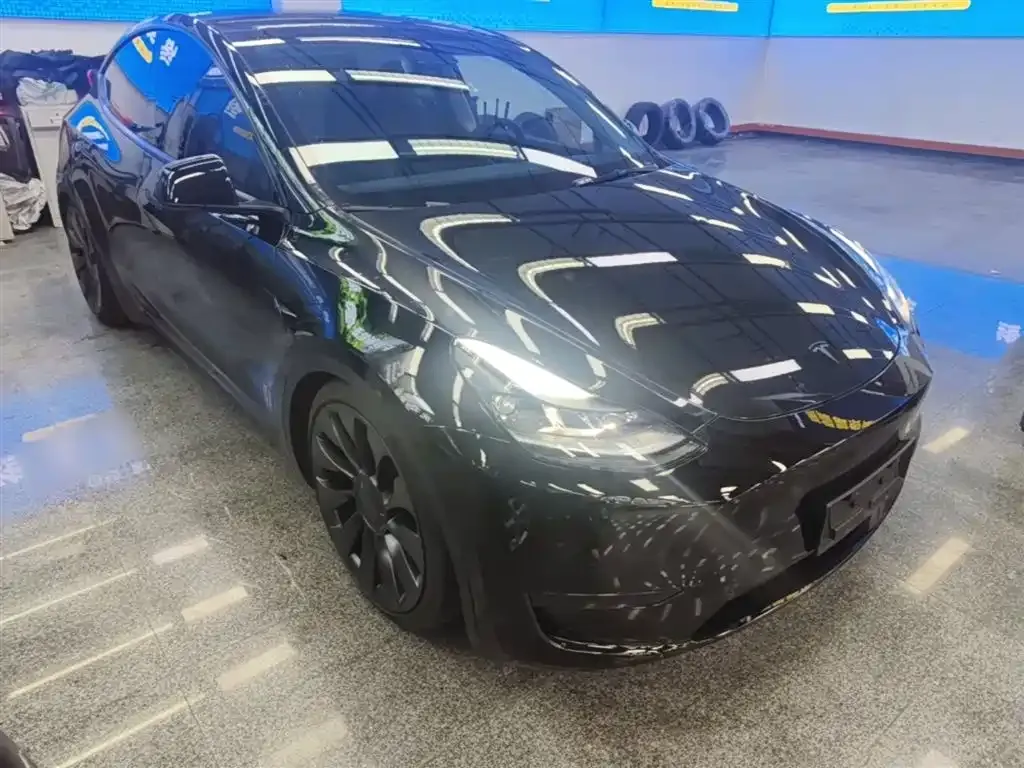 Tesla Model Y — фото 7