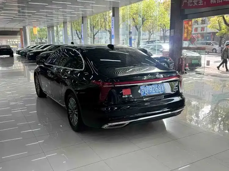 Hongqi H5 — фото 8