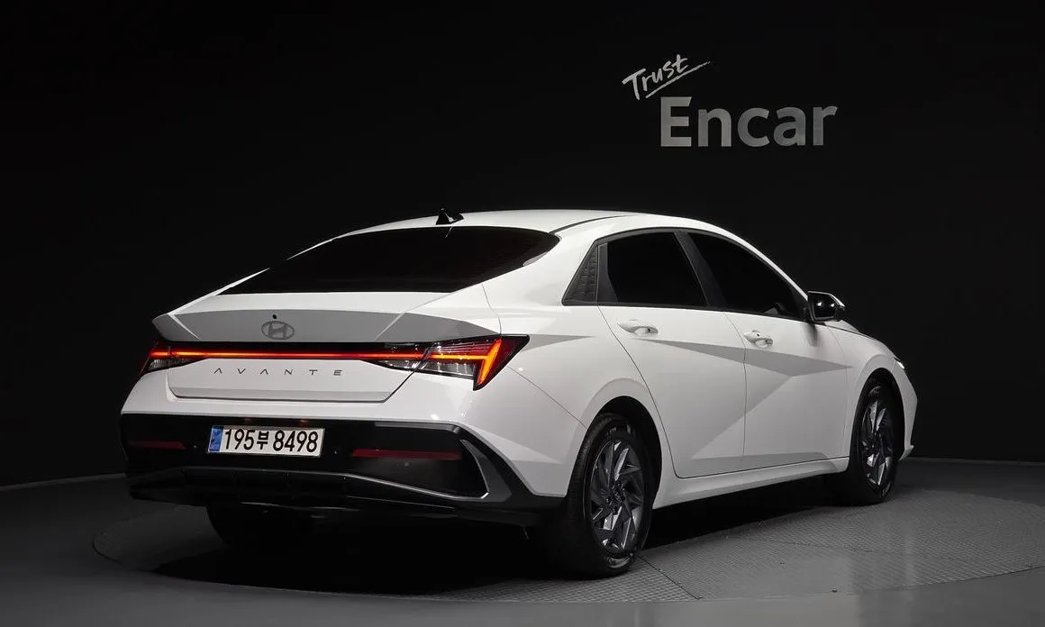 Hyundai AVANTE — фото 3