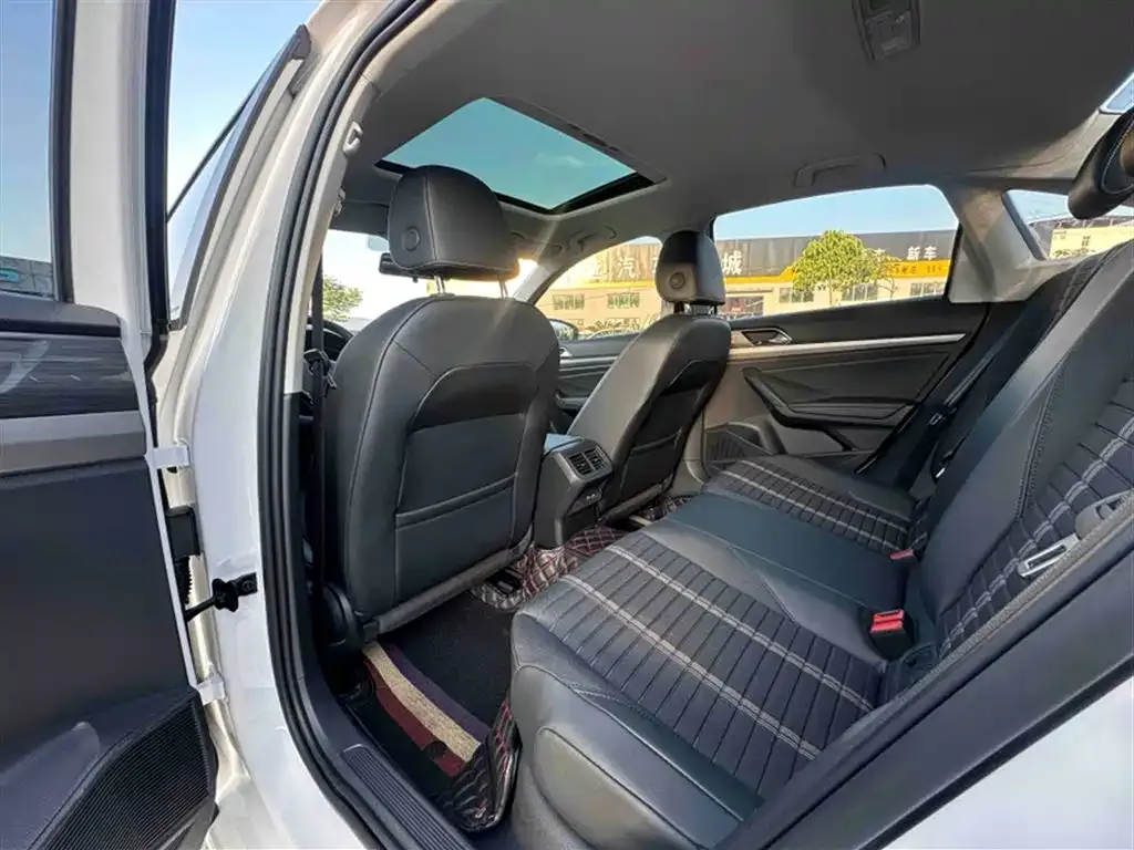 Volkswagen Lavida 2022 из CN, фото 2
