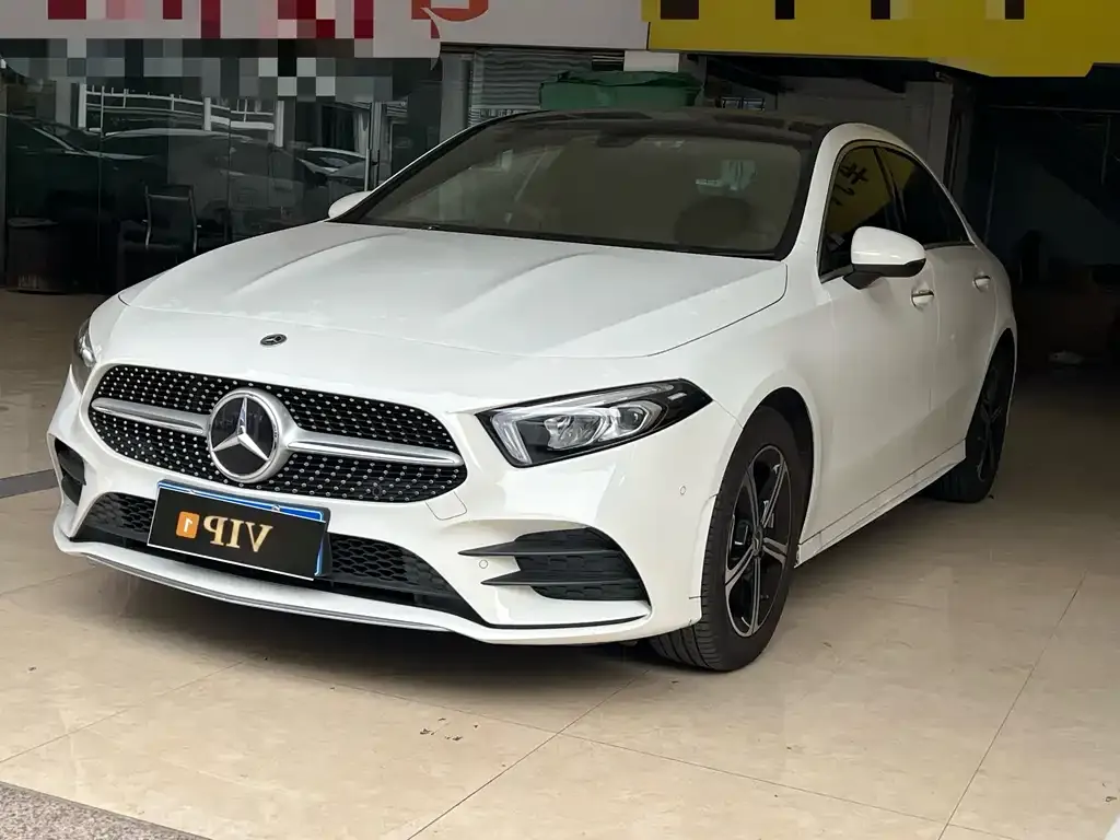 Mercedes-Benz A-Class — фото 1