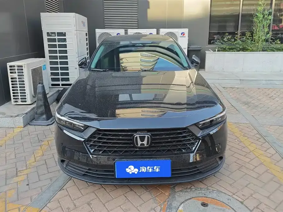 Honda Accord — фото 10