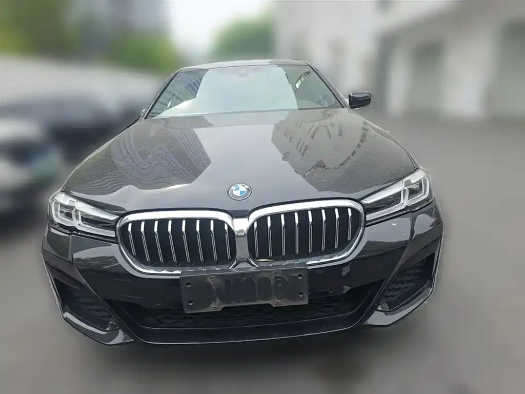 BMW 5 Series — фото 6