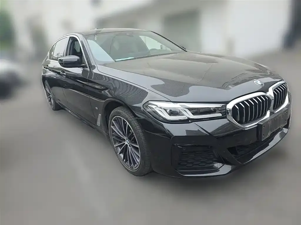 BMW 5 Series — фото 3