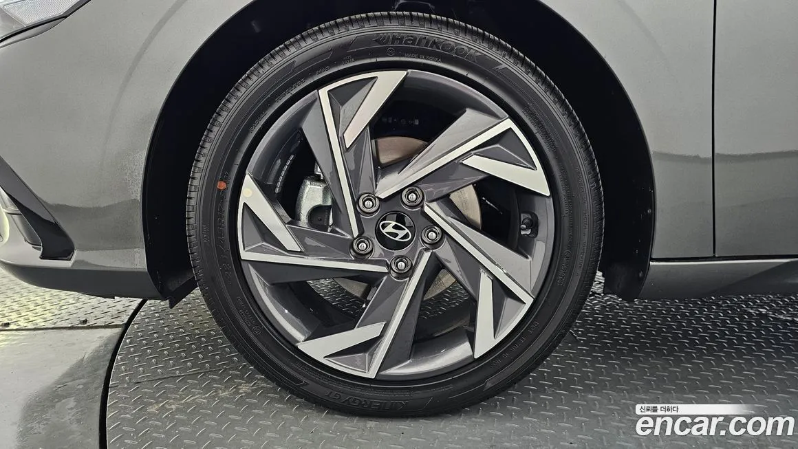 Hyundai AVANTE — фото 8